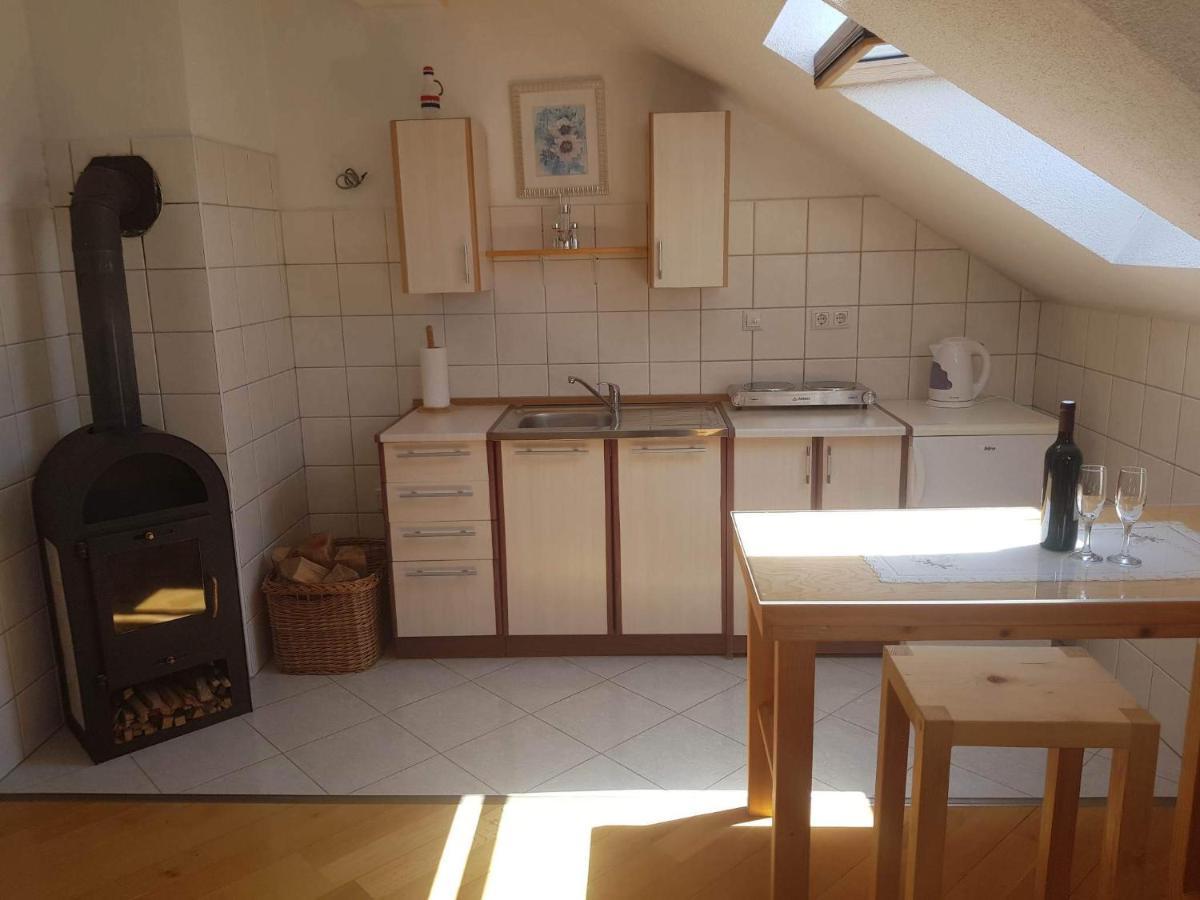 Apartmani Ivona Купрес Екстериор снимка